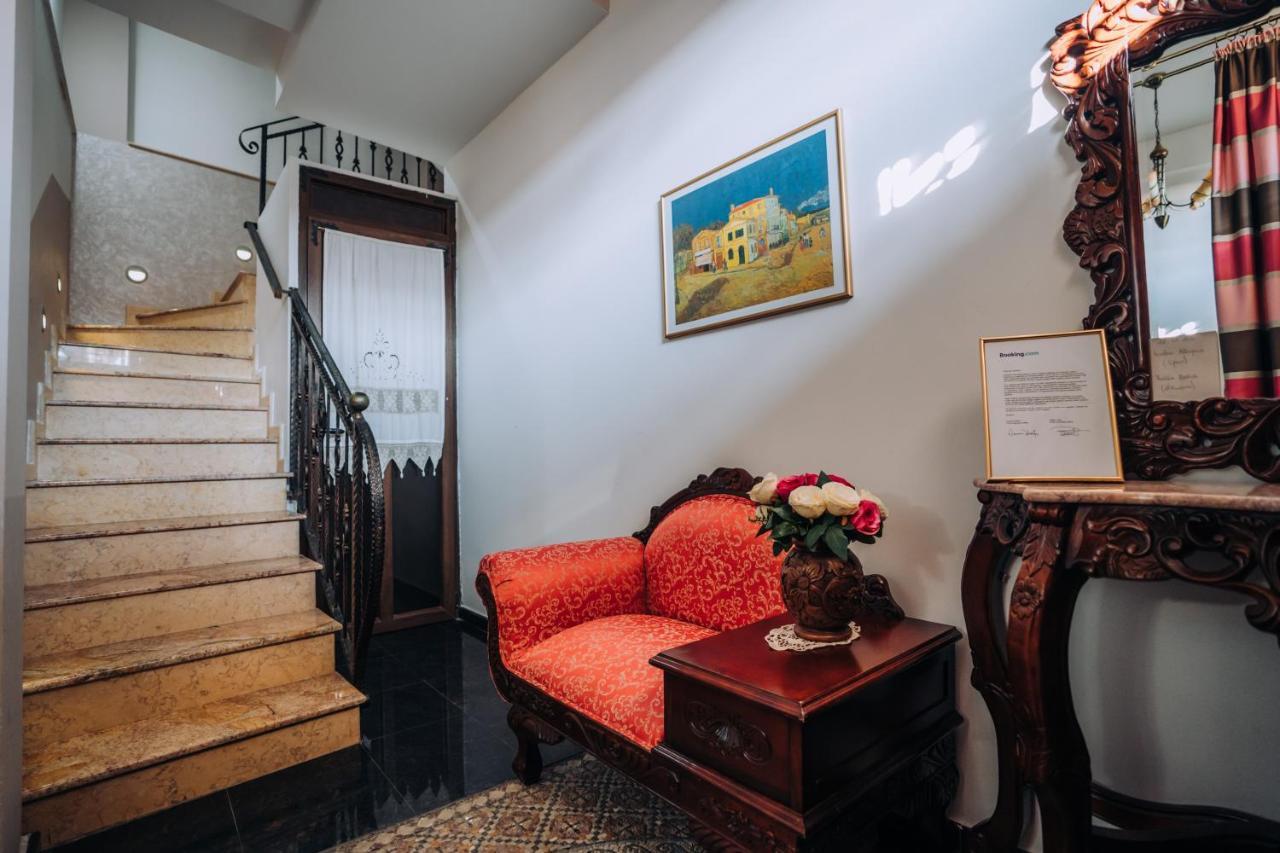 Villa Sara Lake View 오흐리드 외부 사진